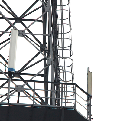 30m Hot Dip Self Supporting Tower 4 Antena Komunikasi Berkaki